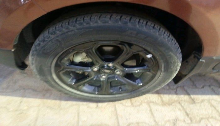 2020 Ford Ecosport TITANIUM 1.5L THUNDER EDTION DIESEL, Diesel, Manual, 1,44,883 km, tyre