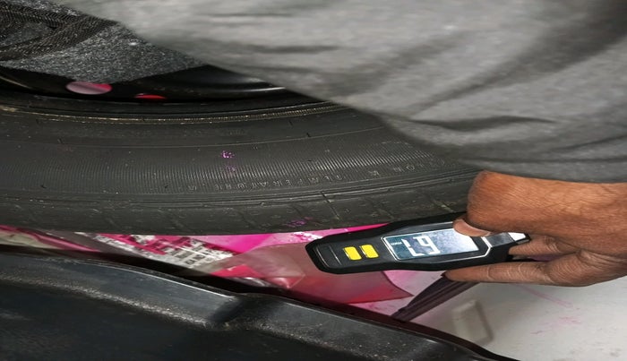 2022 KIA SONET HTX 1.5, Diesel, Manual, 1,09,710 km, tyre