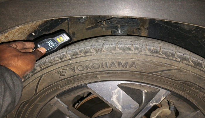 2022 KIA SONET HTX 1.5, Diesel, Manual, 1,09,710 km, tyre