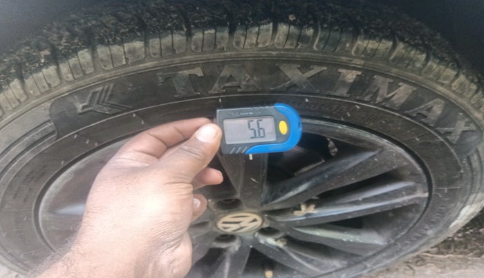 2013 Volkswagen Polo HIGHLINE DIESEL, Diesel, Manual, 1,06,483 km, tyre