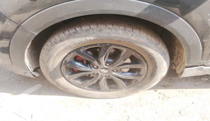 2019 Hyundai Creta SX 1.6 PETROL, Petrol, Manual, 1,03,836 km, tyre