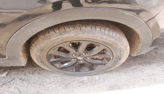 2019 Hyundai Creta SX 1.6 PETROL, Petrol, Manual, 1,03,836 km, tyre