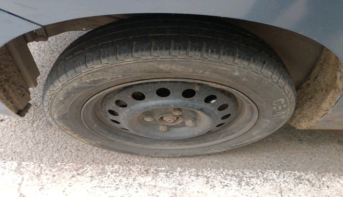 2018 Maruti Wagon R 1.0 VXI, Petrol, Manual, 70,237 km, tyre