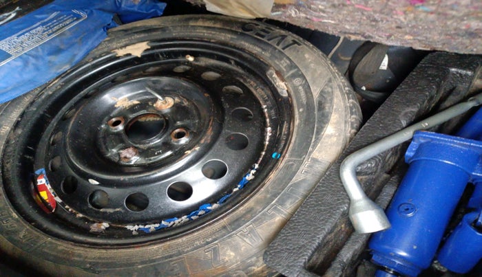 2018 Maruti Wagon R 1.0 VXI, Petrol, Manual, 70,237 km, tyre