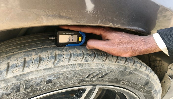 2011 Honda City 1.5L I-VTEC S MT, Petrol, Manual, 1,06,973 km, tyre