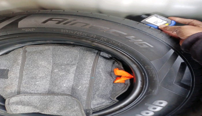 2019 Hyundai VENUE SX 1.0 (O) TURBO, Petrol, Manual, 62,184 km, tyre