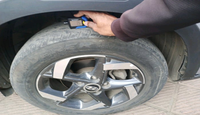 2019 Hyundai VENUE SX 1.0 (O) TURBO, Petrol, Manual, 62,184 km, tyre