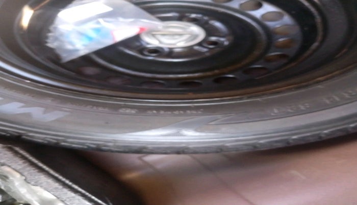 2013 Honda Amaze 1.2L I-VTEC VX, Petrol, Manual, 73,579 km, tyre