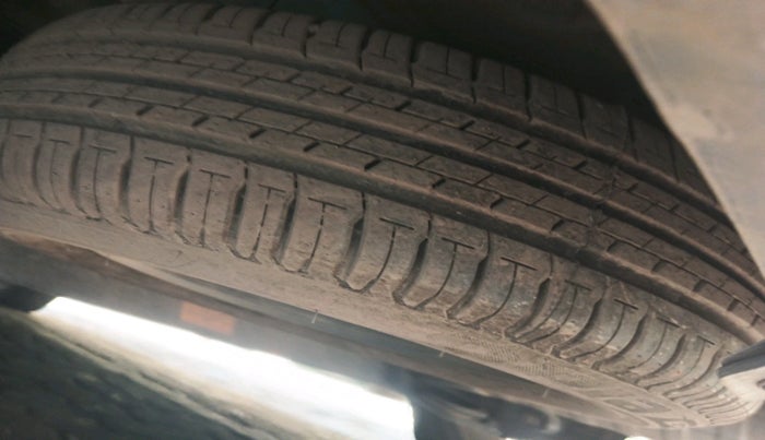 2023 Tata ALTROZ XZ CNG, Petrol, Manual, 31,782 km, tyre