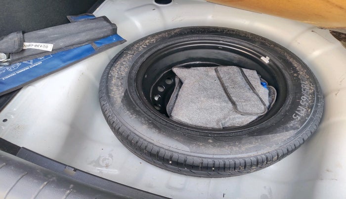 2018 Hyundai Verna 1.6 CRDI SX + AT, Diesel, Automatic, 72,797 km, tyre