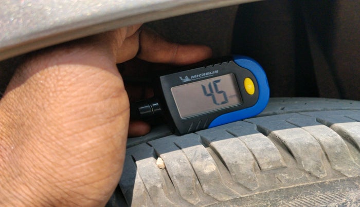 2024 Maruti Ertiga ZXI SHVS, Petrol, Manual, 40,106 km, tyre