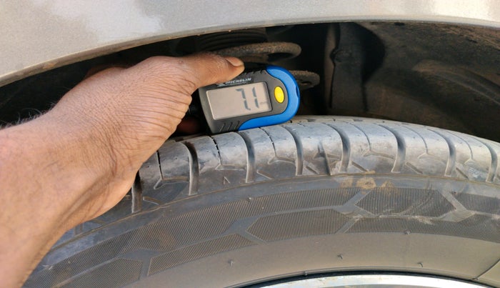 2024 Maruti Ertiga ZXI SHVS, Petrol, Manual, 40,106 km, tyre