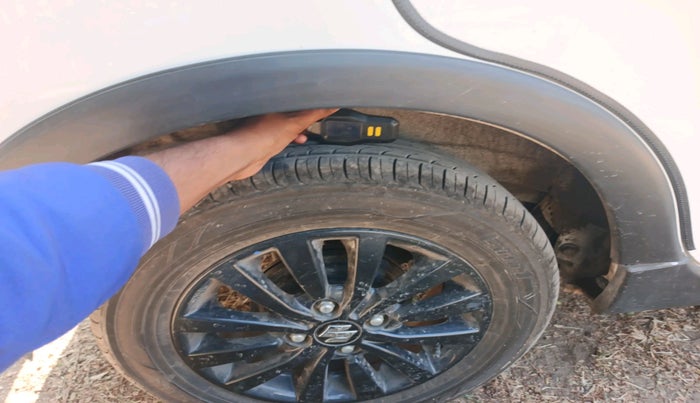 2025 Maruti New Wagon-R ZXI PLUS 1.2 AMT, Petrol, Automatic, 1,879 km, tyre