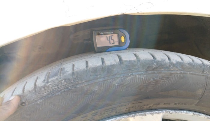 2014 Maruti Ertiga ZDI, Diesel, Manual, 1,16,947 km, tyre