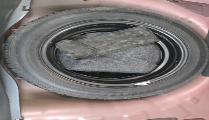 2016 Hyundai Elite i20 ASTA 1.2, Petrol, Manual, 69,605 km, tyre