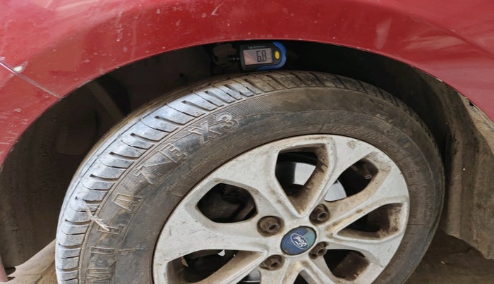 2015 Ford Figo Aspire TITANIUM 1.2 PETROL, Petrol, Manual, 1,16,802 km, tyre