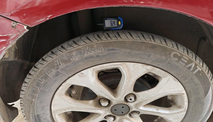 2015 Ford Figo Aspire TITANIUM 1.2 PETROL, Petrol, Manual, 1,16,802 km, tyre