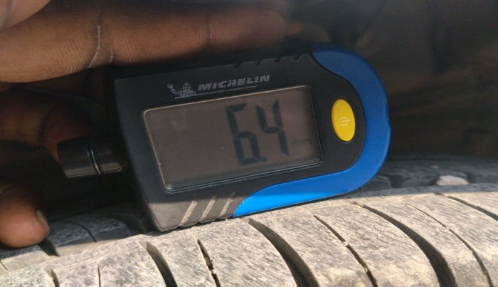 2018 Hyundai Grand i10 ASTA 1.2 KAPPA VTVT, Petrol, Manual, 64,741 km, tyre