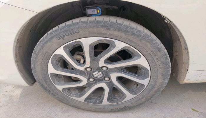 2023 Maruti Baleno ALPHA 1.2 AGS, Petrol, Automatic, 74,883 km, tyre