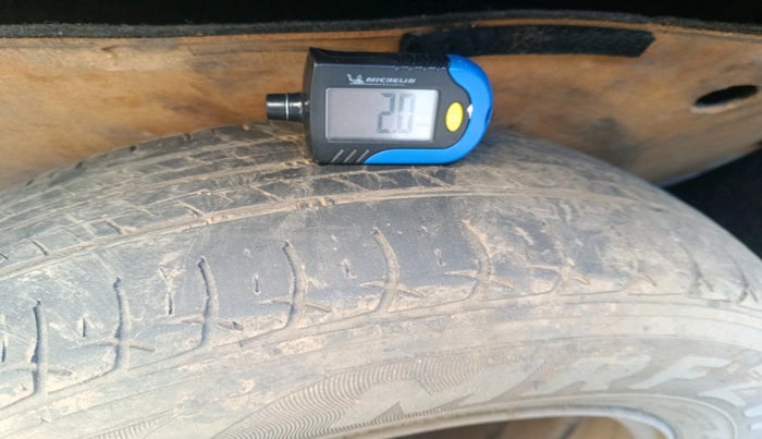 2015 Volkswagen Polo HIGHLINE1.2L, Petrol, Manual, 90,212 km, tyre