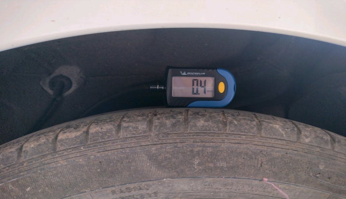 2012 Hyundai Verna FLUIDIC 1.6 VTVT SX, Petrol, Manual, 91,758 km, tyre