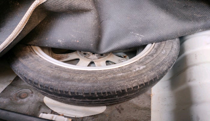 2012 Hyundai Verna FLUIDIC 1.6 VTVT SX, Petrol, Manual, 91,758 km, tyre