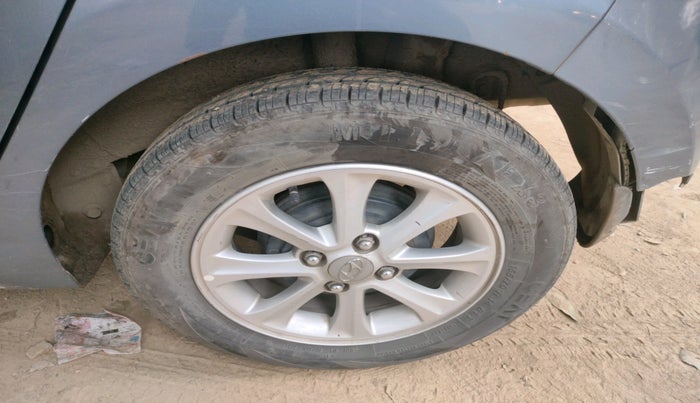 2015 Hyundai Grand i10 ASTA 1.2 KAPPA VTVT, Petrol, Manual, 1,61,329 km, tyre