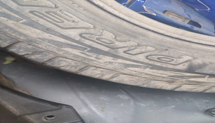 2014 Honda CRV 2.4L 4WD AVN AT, Petrol, Automatic, 1,46,996 km, tyre