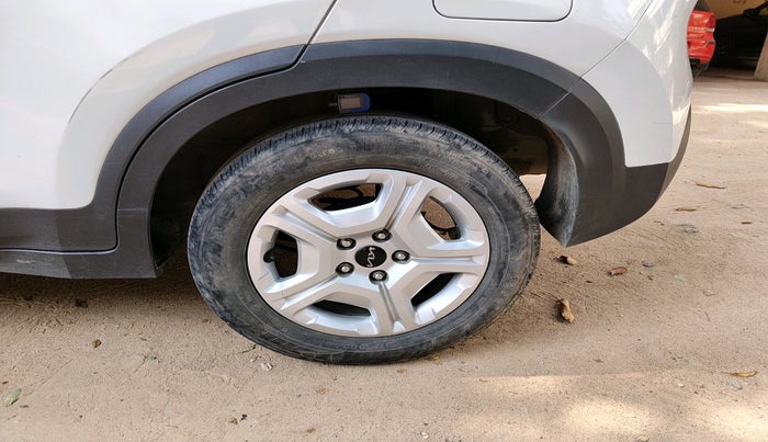 2023 KIA SONET HTK PLUS 1.0 IMT, Petrol, Manual, 66,392 km, tyre