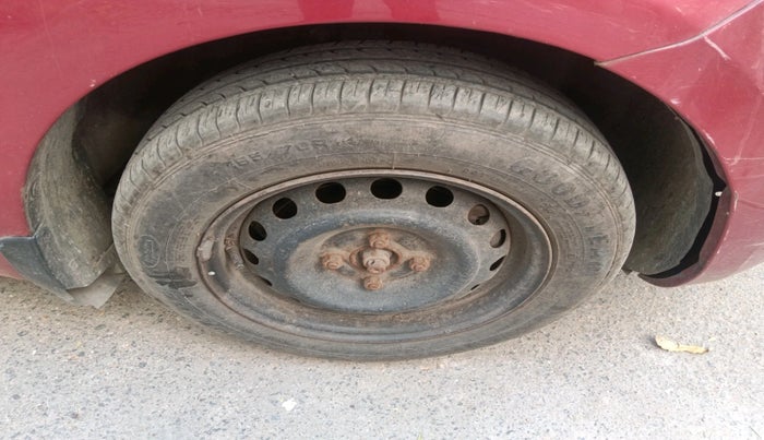 2013 Renault Pulse RXL DIESEL, Diesel, Manual, 2,00,000 km, tyre