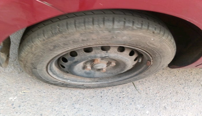 2013 Renault Pulse RXL DIESEL, Diesel, Manual, 2,00,000 km, tyre