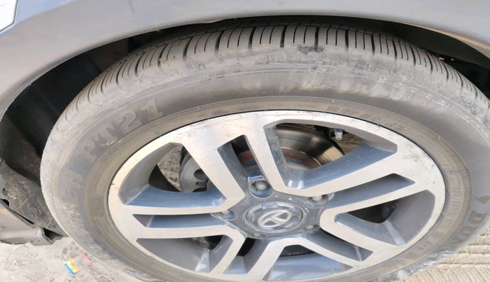 2018 Tata Hexa XT 4X2 7 STR, Diesel, Manual, 1,43,116 km, tyre