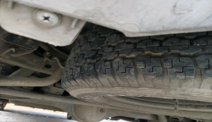 2018 Tata Hexa XT 4X2 7 STR, Diesel, Manual, 1,43,116 km, tyre