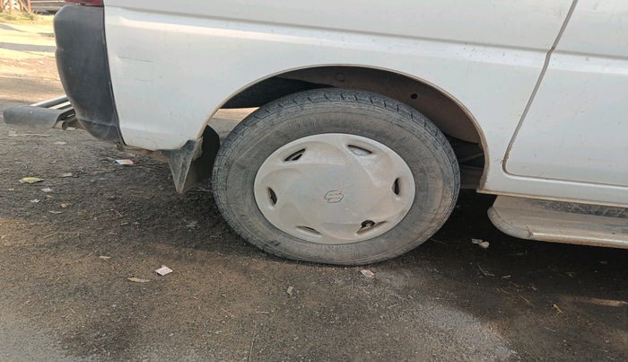 2018 Maruti Eeco 5 STR WITH A/C+HTR, Petrol, Manual, 1,48,350 km, tyre