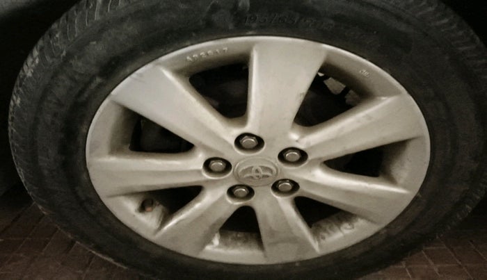 2010 Toyota Corolla Altis G PETROL, Petrol, Manual, 59,270 km, tyre