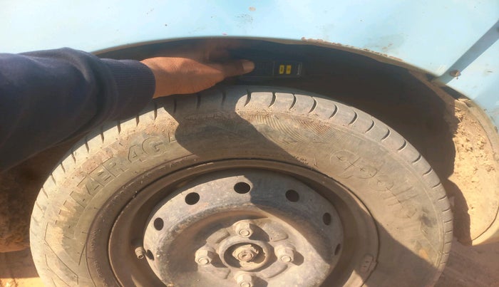 2012 Maruti Alto 800 LXI, Petrol, Manual, 1,25,778 km, tyre