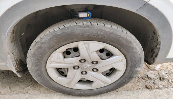 2019 Hyundai VENUE S 1.2, Petrol, Manual, 87,732 km, tyre