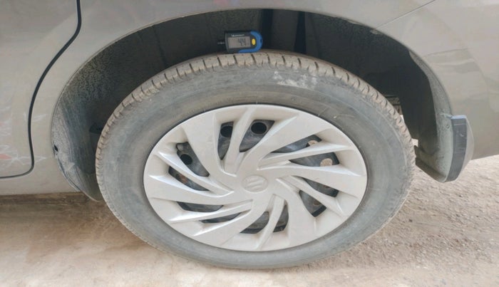 2023 Maruti Ertiga VXi (O), Petrol, Manual, 19,681 km, tyre