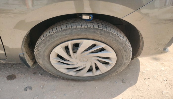 2023 Maruti Ertiga VXi (O), Petrol, Manual, 19,681 km, tyre