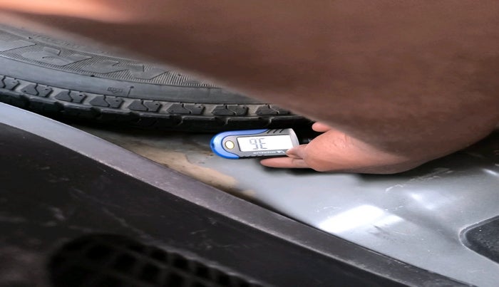 2010 Hyundai i10 MAGNA 1.2, Petrol, Manual, 82,141 km, tyre