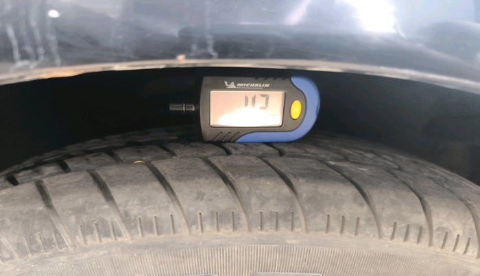 2010 Hyundai i10 MAGNA 1.2, Petrol, Manual, 82,141 km, tyre