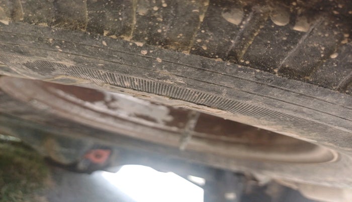 2011 Tata Aria PLEASURE 4X2, Diesel, Manual, 80,001 km, tyre