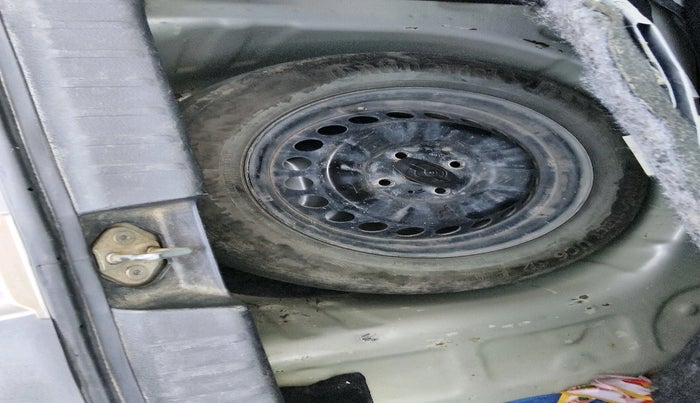 2016 Maruti Baleno DELTA PETROL 1.2, Petrol, Manual, 1,57,106 km, tyre