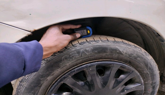 2011 Maruti Wagon R 1.0 VXI, Petrol, Manual, 66,062 km, tyre