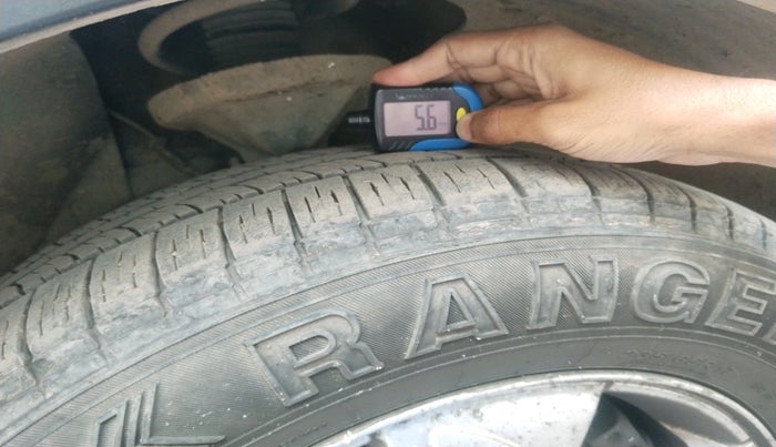 2014 Mahindra XUV500 W8, Diesel, Manual, 95,515 km, tyre