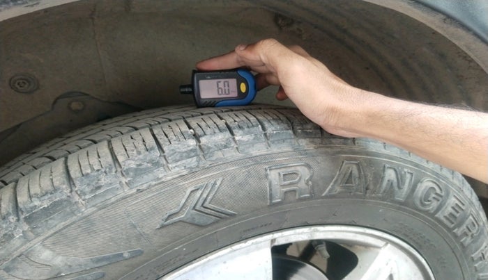 2014 Mahindra XUV500 W8, Diesel, Manual, 95,515 km, tyre