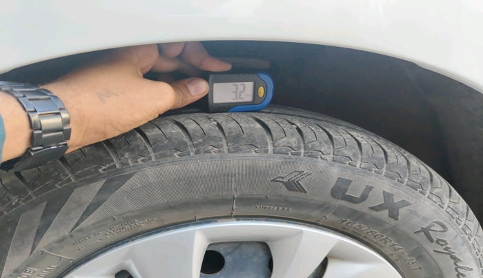 2022 Maruti Swift VXI, Petrol, Manual, 36,558 km, tyre