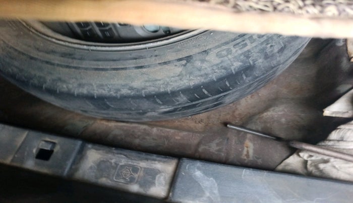 2012 Honda City 1.5L I-VTEC E MT, Petrol, Manual, 1,91,878 km, tyre