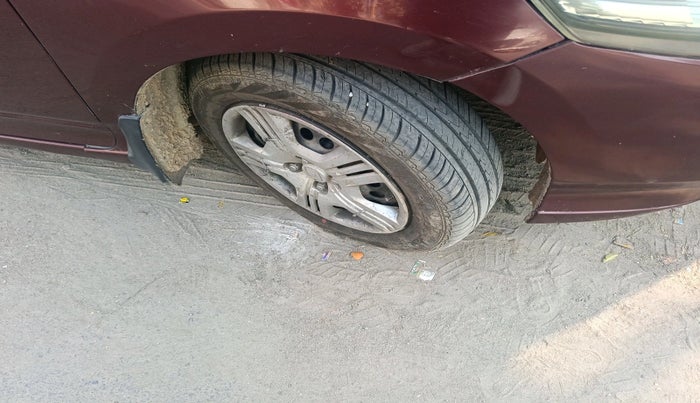 2012 Honda City 1.5L I-VTEC E MT, Petrol, Manual, 1,91,878 km, tyre