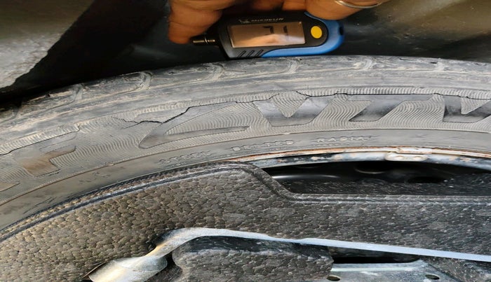 2016 Maruti Ciaz VDI+ SHVS, Diesel, Manual, 86,639 km, tyre